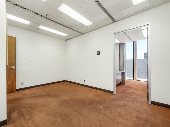 Office Space Available in Excellent Condition & Move-In Ready : 1221 Van Ness Ave, Fresno, CA 93721
